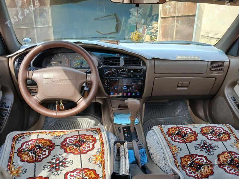 Toyota Camry 1995 - 147 000 TMT - Акдепе - img 3