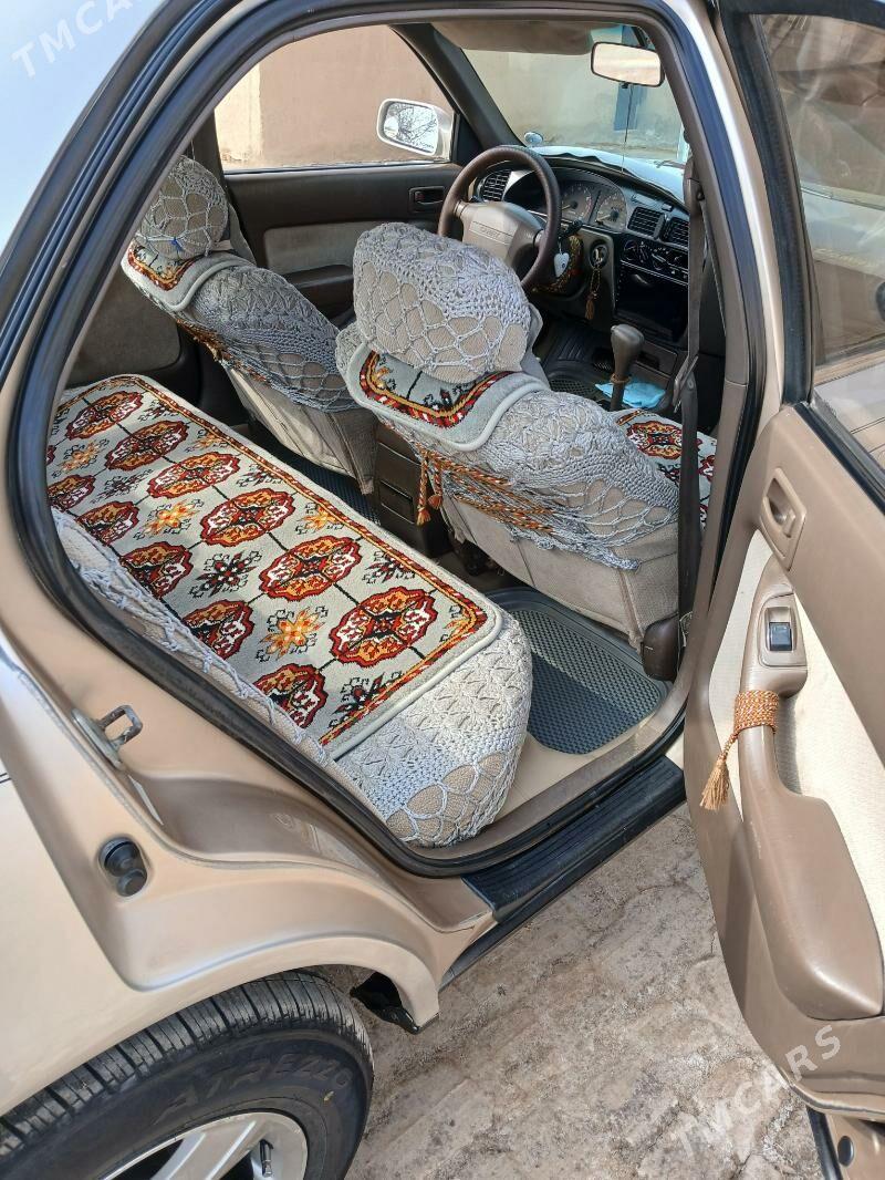 Toyota Camry 1995 - 147 000 TMT - Акдепе - img 7