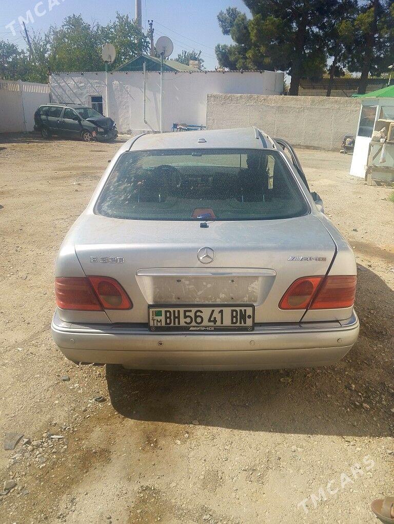 Mercedes-Benz E320 1997 - 30 000 TMT - Balkanabat - img 3