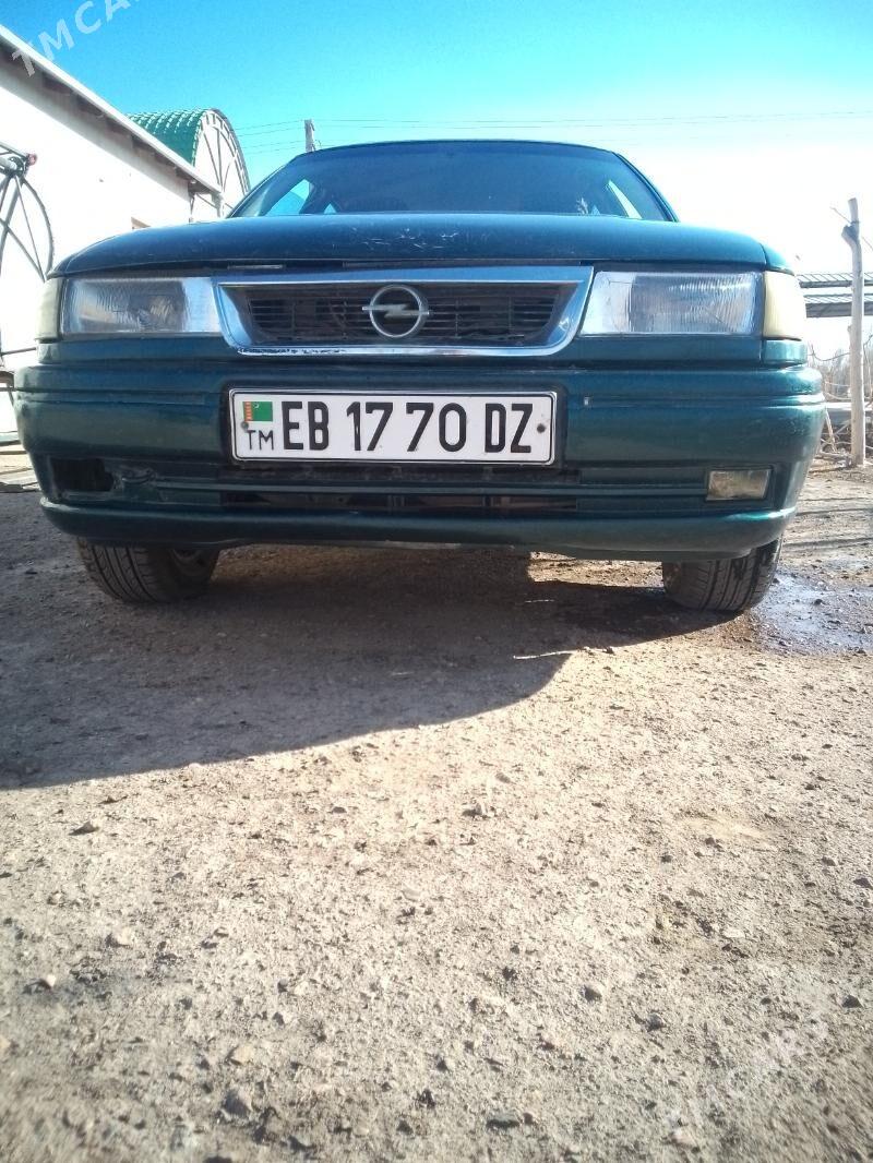 Opel Vectra 1994 - 30 000 TMT - Gubadag - img 2