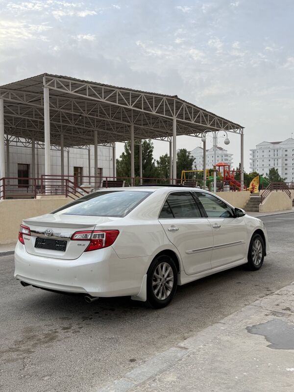 Toyota Camry 2013 - 270 000 TMT - Ашхабад - img 4