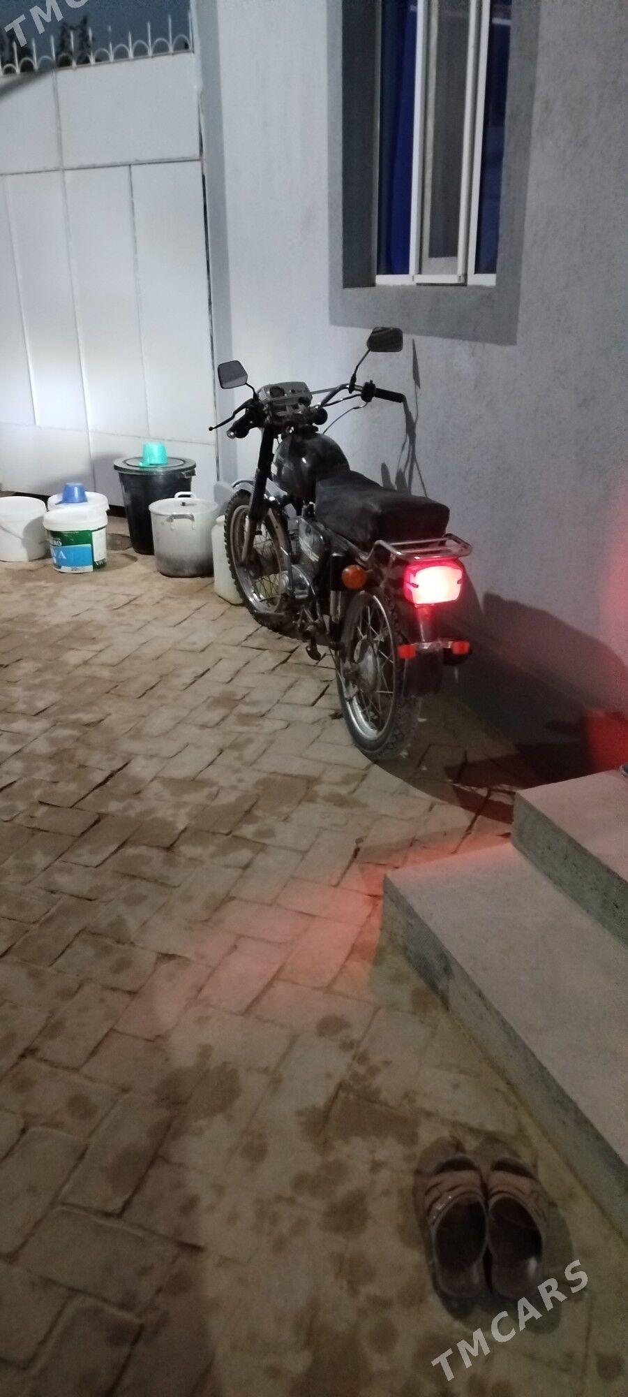 Iž Planeta 1990 - 6 000 TMT - Ёлётен - img 3