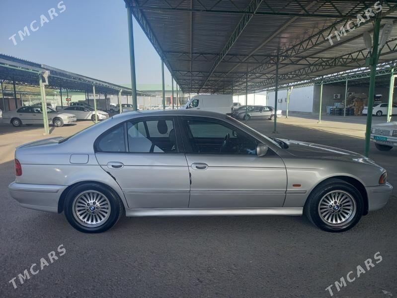 BMW E39 1999 - 100 000 TMT - Aşgabat - img 1