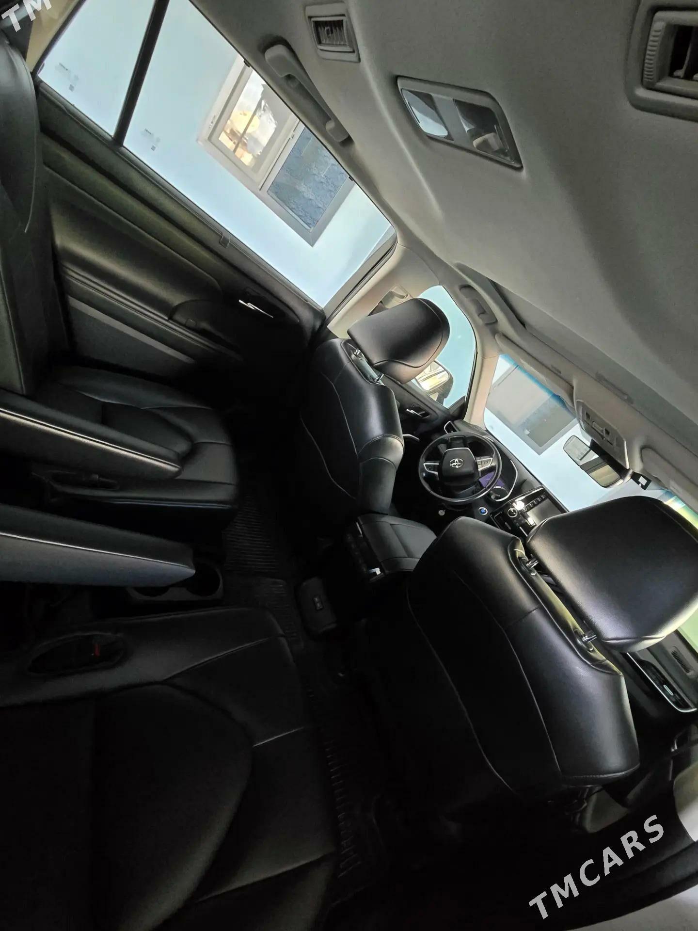Toyota Highlander 2022 - 525 000 TMT - Мары - img 7