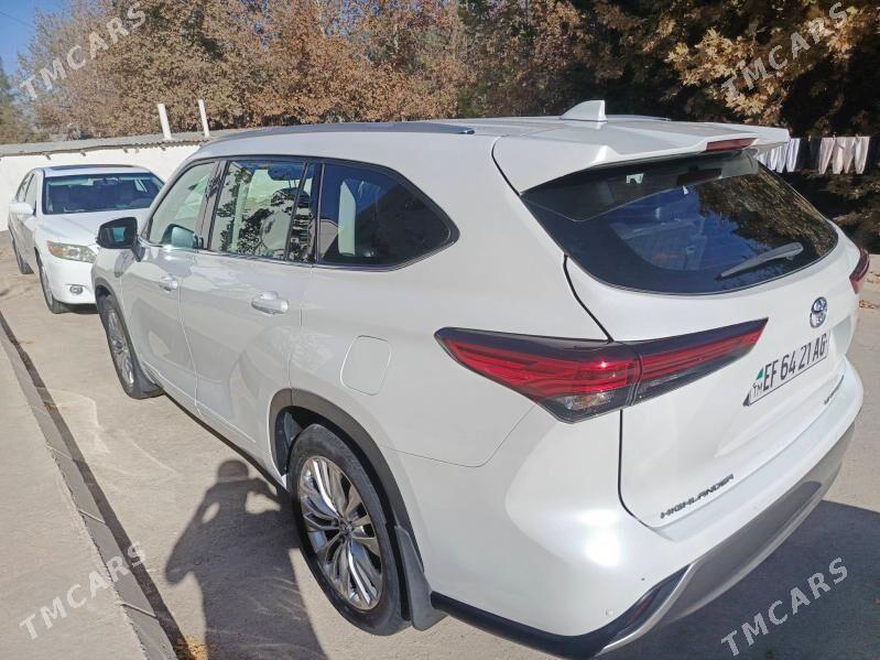 Toyota Highlander 2022 - 660 000 TMT - Ашхабад - img 2
