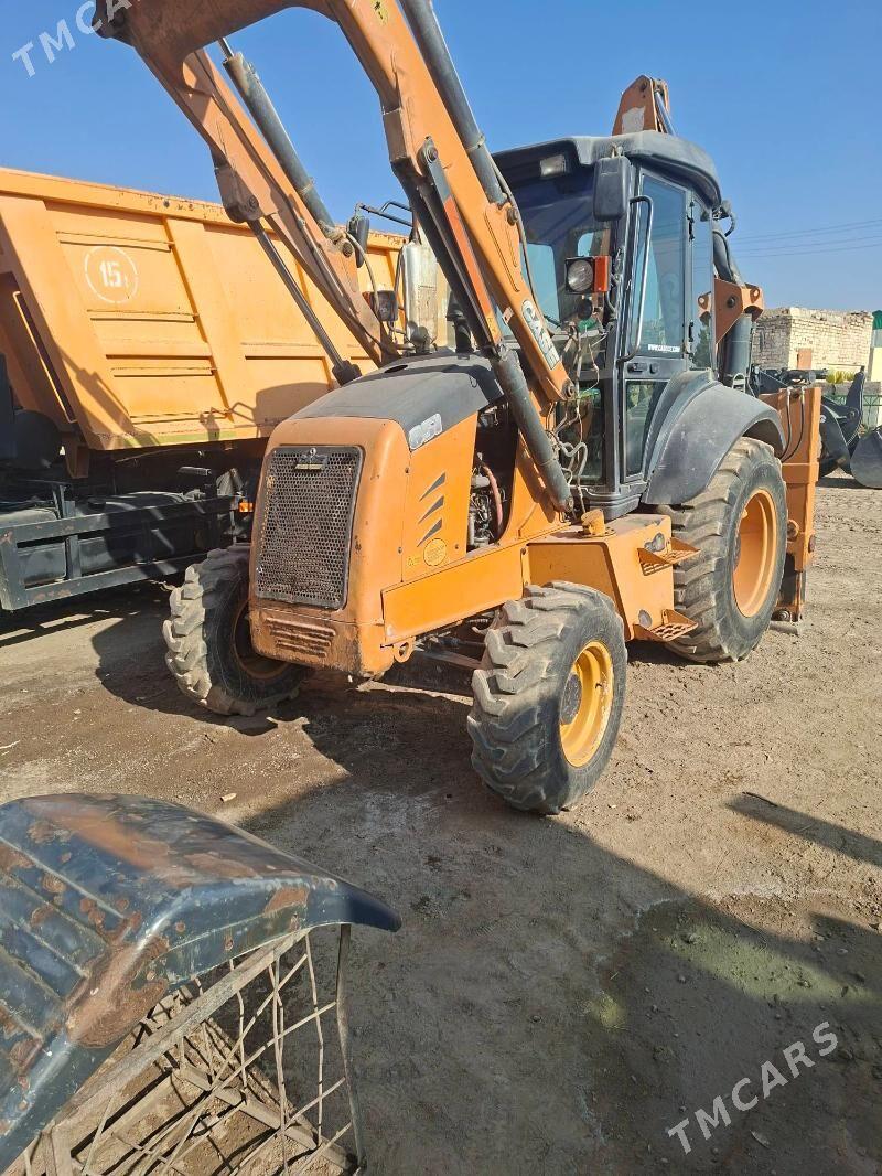 JCB 4CX ECO 2013 - 550 000 TMT - Türkmenabat - img 2