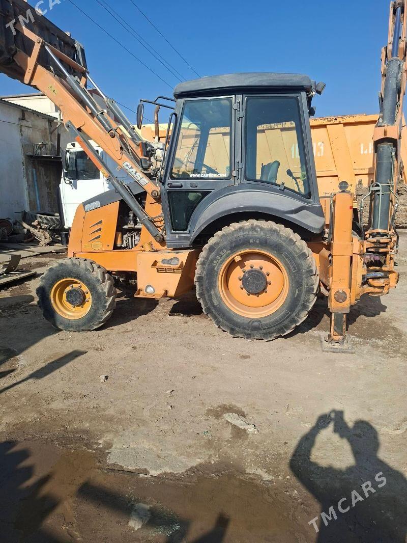 JCB 4CX ECO 2013 - 550 000 TMT - Türkmenabat - img 1