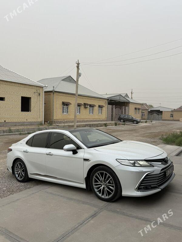 Toyota Camry 2023 - 685 000 TMT - Aşgabat - img 2