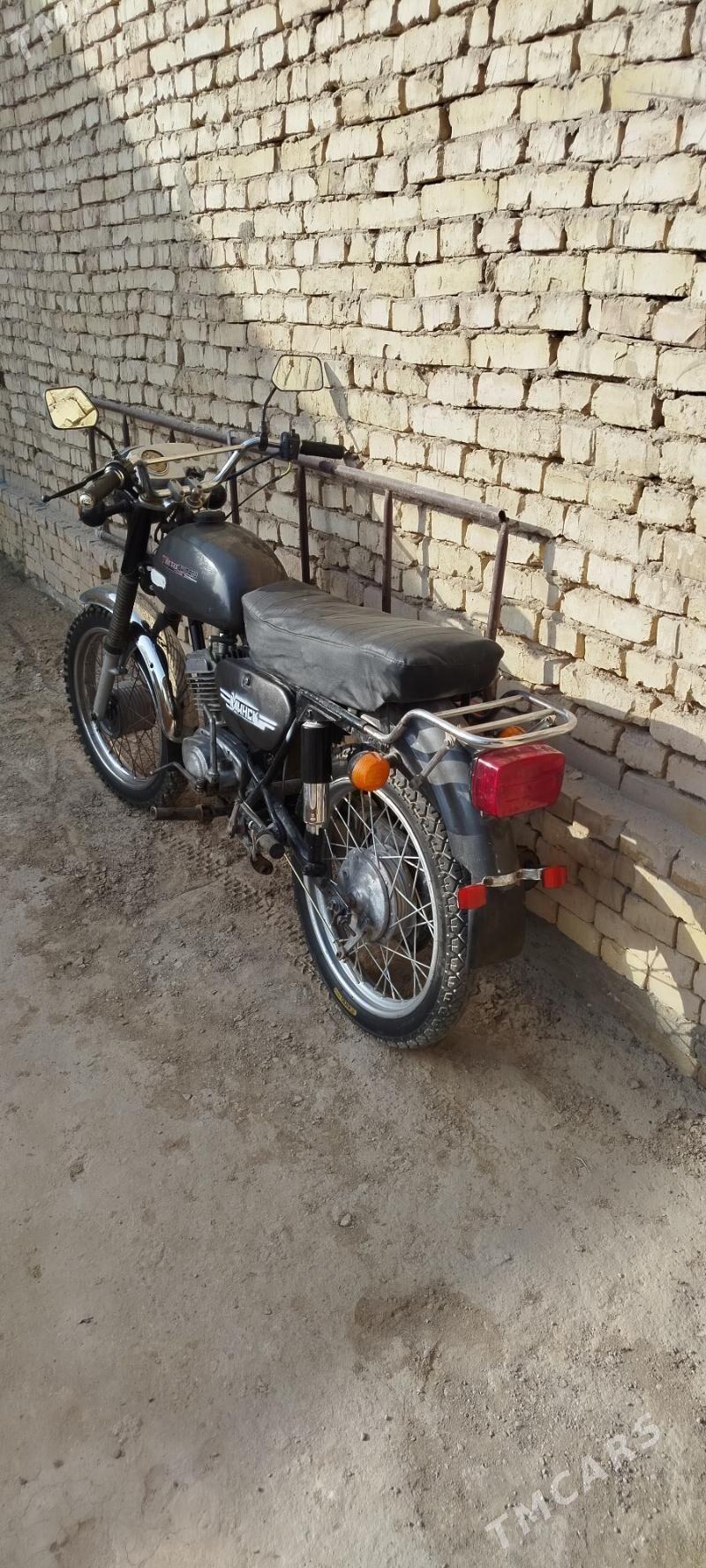 Iž Planeta 1990 - 6 000 TMT - Ёлётен - img 6