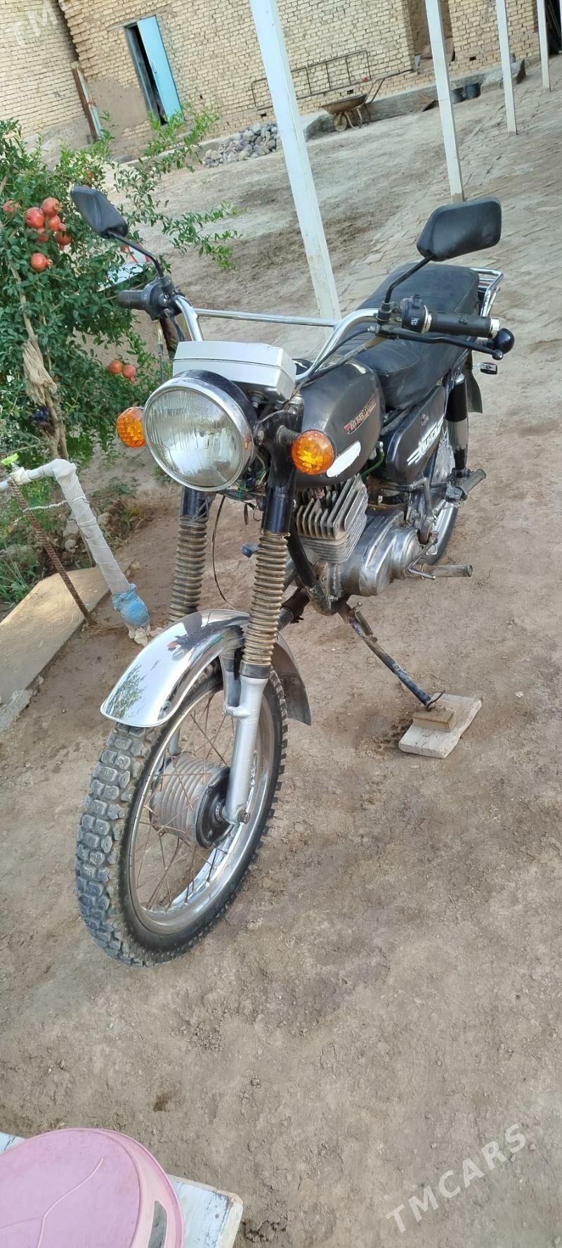 Iž Planeta 1990 - 6 000 TMT - Ёлётен - img 7