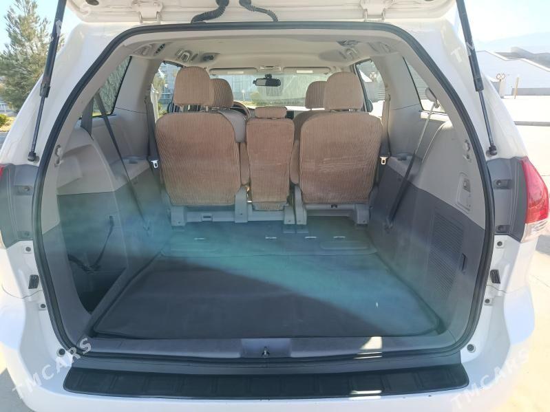 Toyota Sienna 2010 - 320 000 TMT - ул. Подвойского (Битарап Туркменистан шаёлы) - img 7