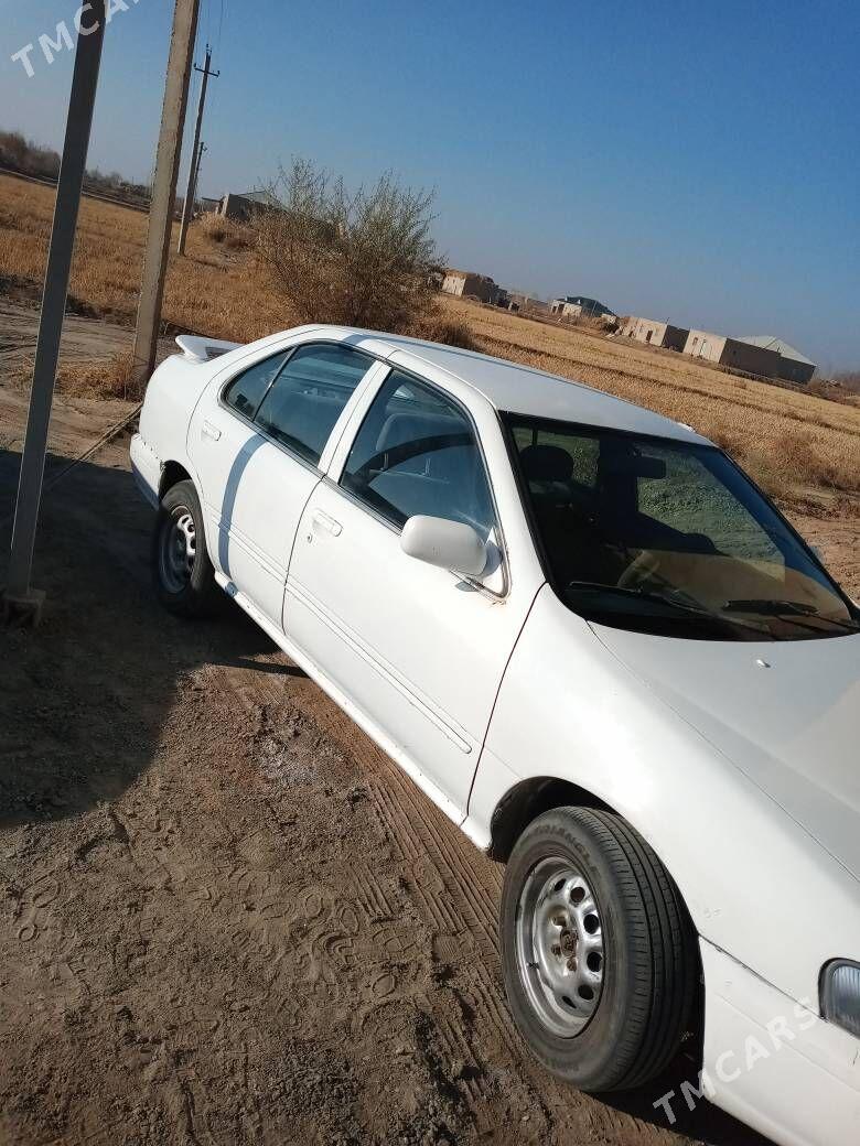 Nissan Sunny 1998 - 20 000 TMT - Гурбансолтан Едже - img 4