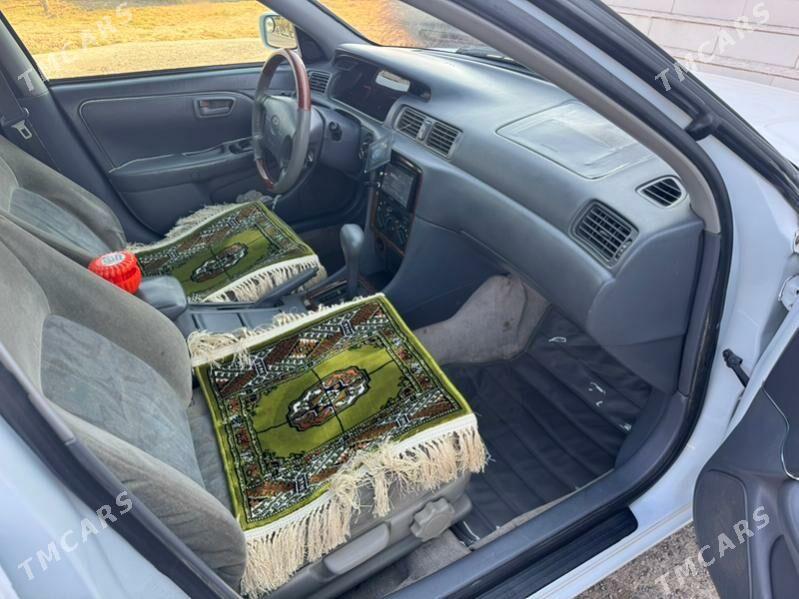 Toyota Camry 1998 - 140 000 TMT - Мары - img 3