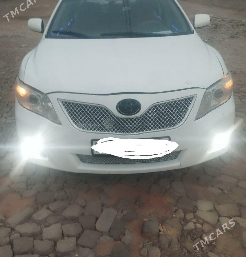 Toyota Camry 2010 - 140 000 TMT - Мары - img 2