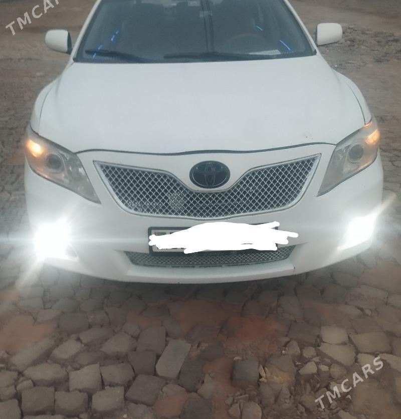 Toyota Camry 2010 - 140 000 TMT - Мары - img 6