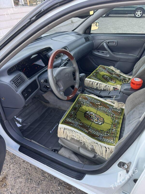 Toyota Camry 1998 - 140 000 TMT - Мары - img 10