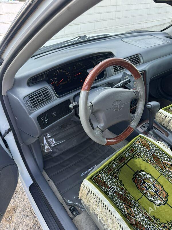 Toyota Camry 1998 - 140 000 TMT - Мары - img 9