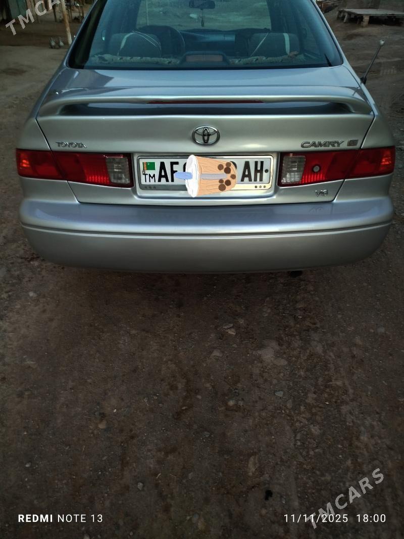 Toyota Camry 2000 - 160 000 TMT - Bekrewe - img 3