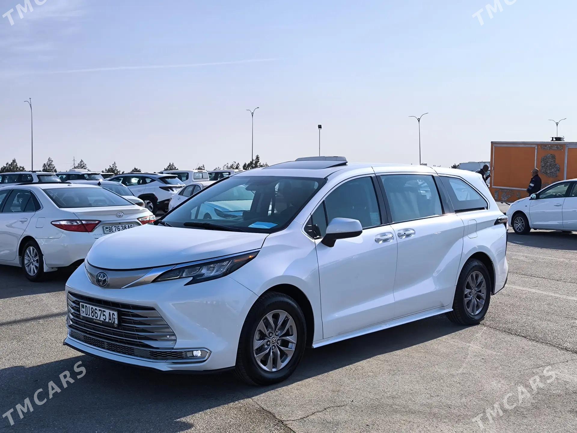 Toyota Sienna 2022 - 500 000 TMT - Ашхабад - img 4