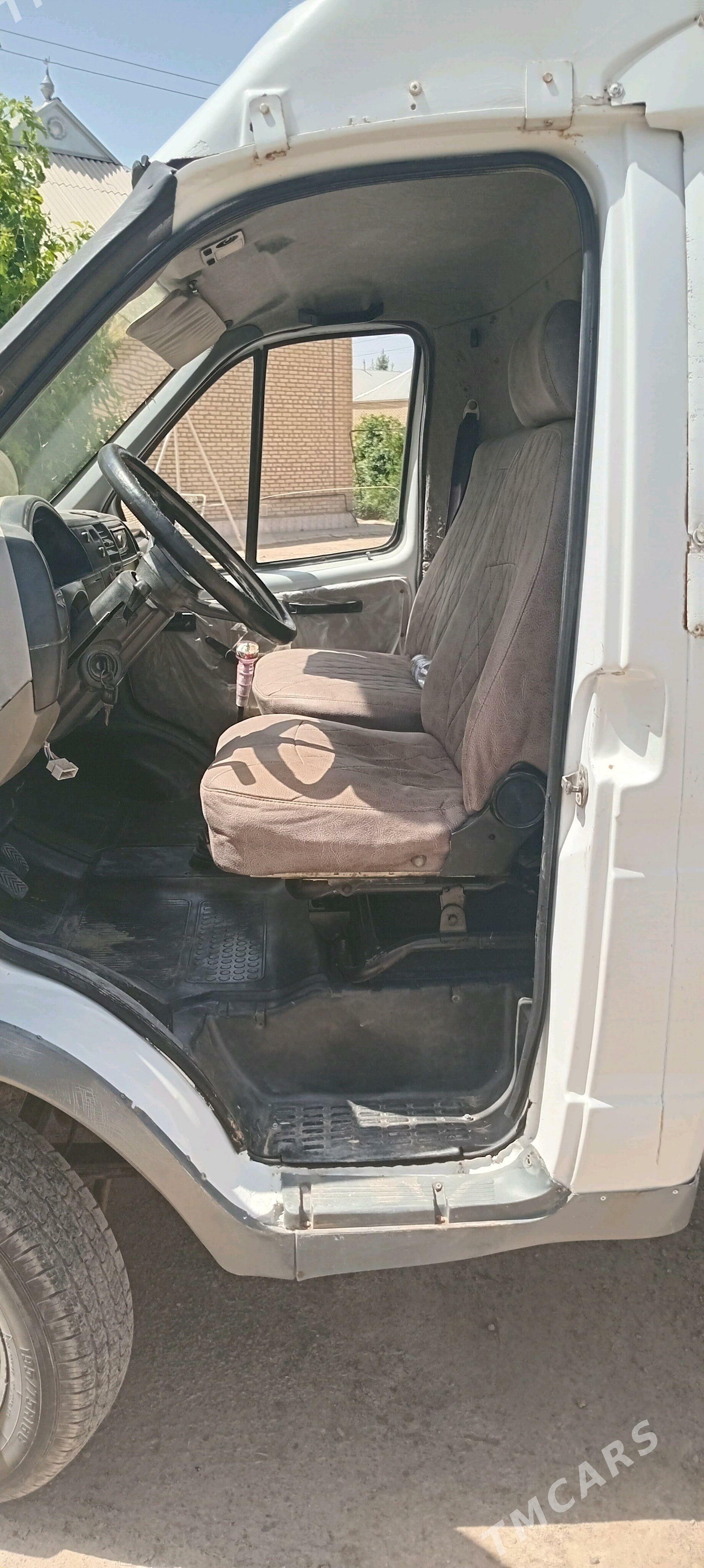 Gaz Gazel 2004 - 85 000 TMT - Каракумский этрап - img 2