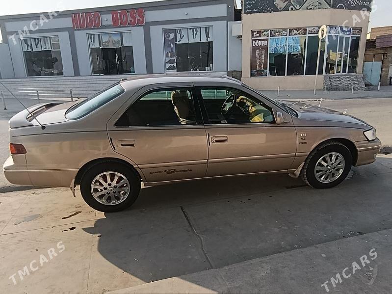 Toyota Camry 2000 - 150 000 TMT - Керки - img 1