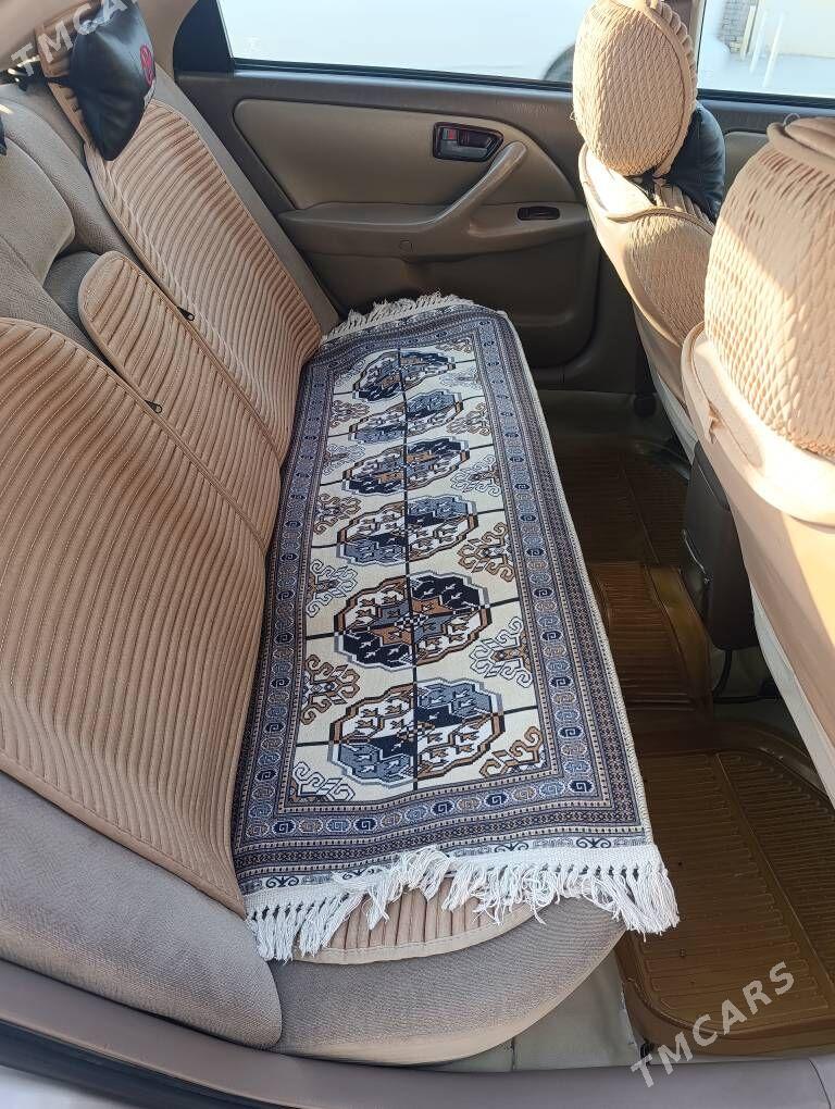 Toyota Camry 2000 - 150 000 TMT - Керки - img 2