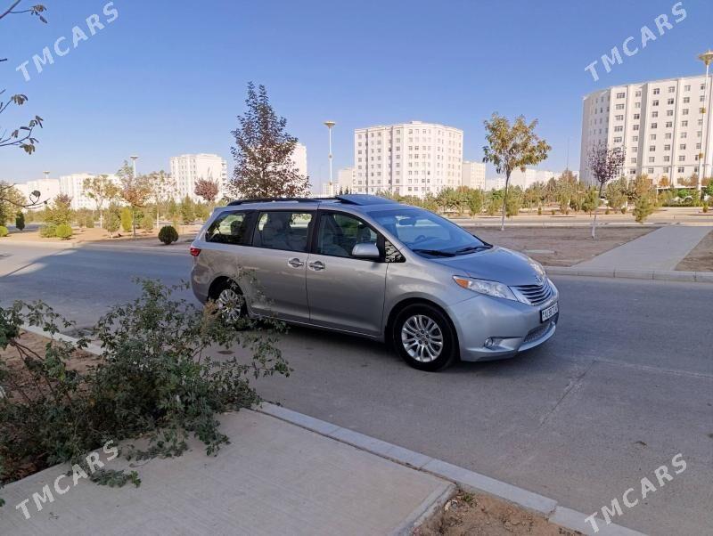 Toyota Sienna 2016 - 350 000 TMT - Aşgabat - img 5