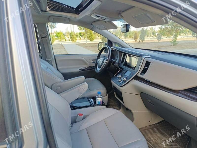 Toyota Sienna 2016 - 350 000 TMT - Aşgabat - img 7