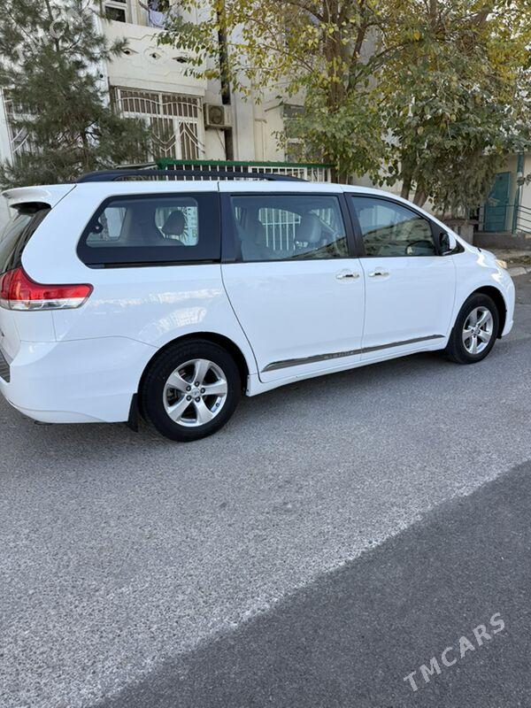 Toyota Sienna 2013 - 325 000 TMT - Aşgabat - img 3