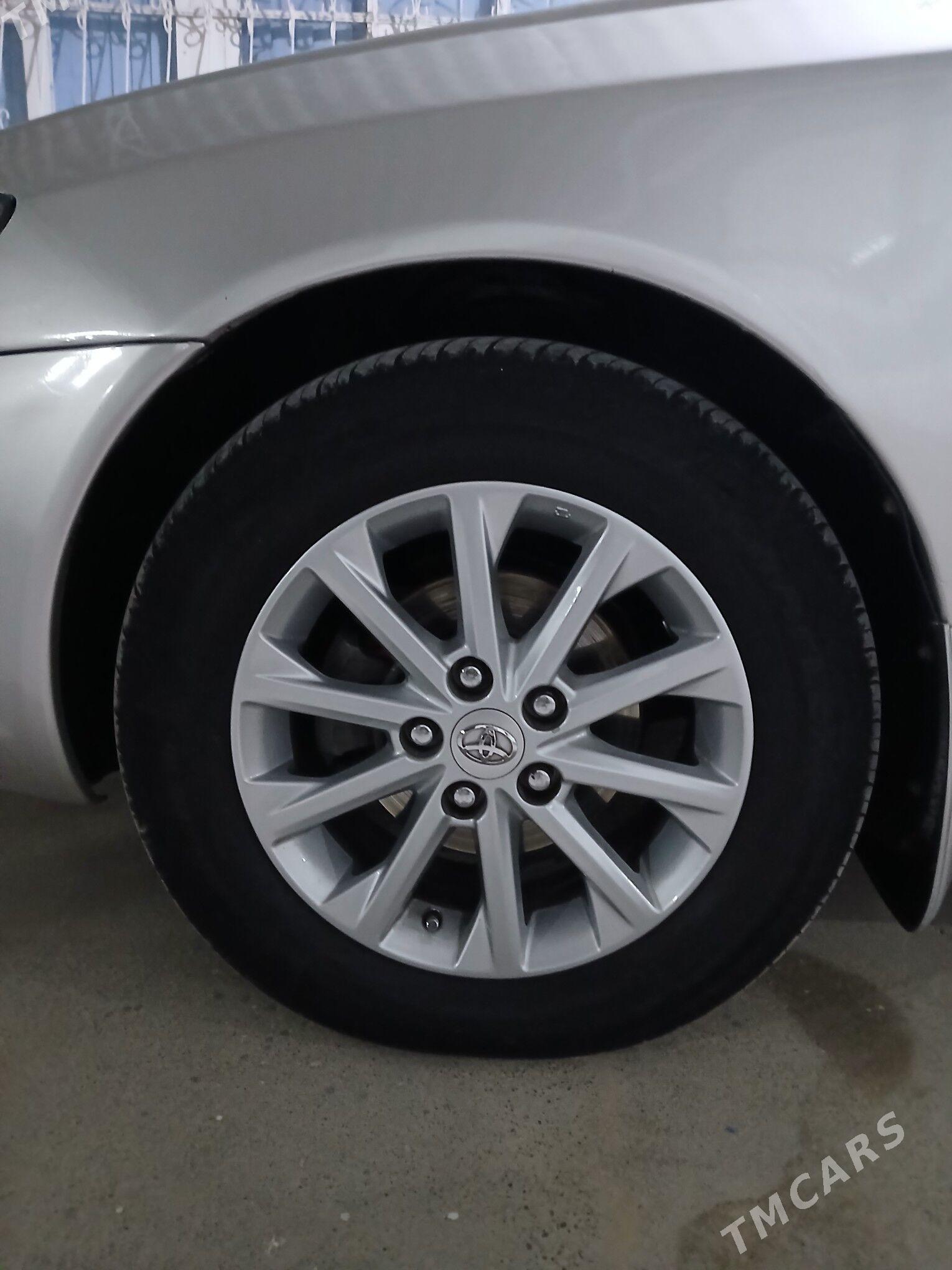 Toyota Avalon 2000 - 159 000 TMT - Bäherden - img 8