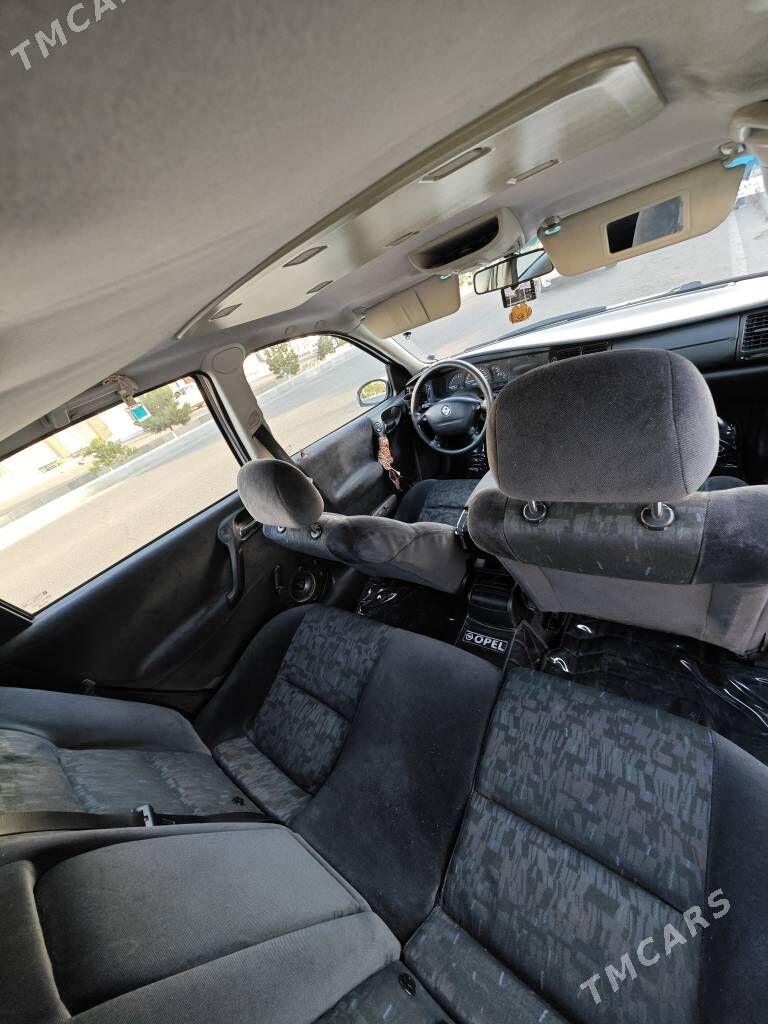Opel Vectra 2000 - 75 000 TMT - Türkmenbaşy - img 4