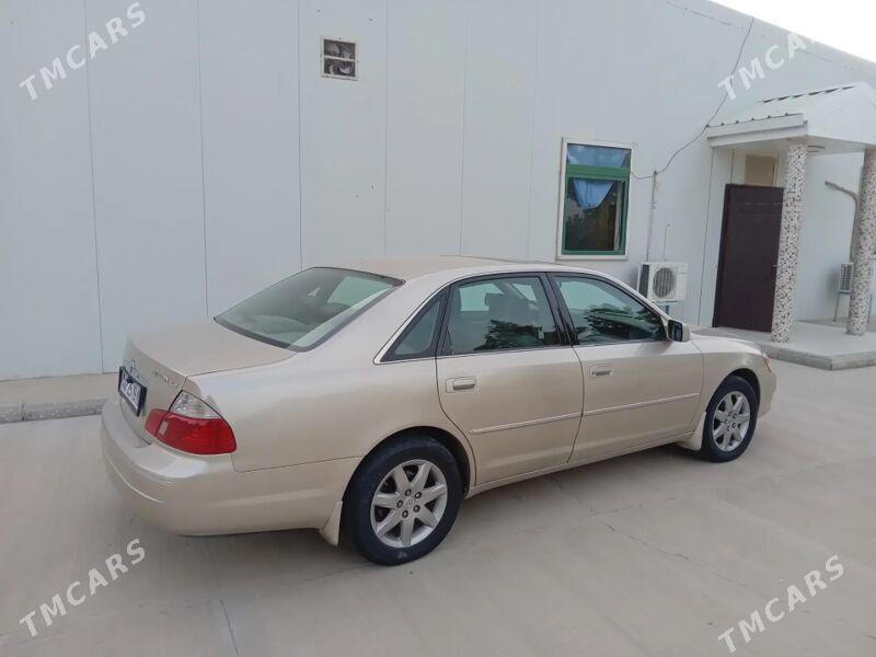 Toyota Avalon 2002 - 185 000 TMT - Мары - img 1