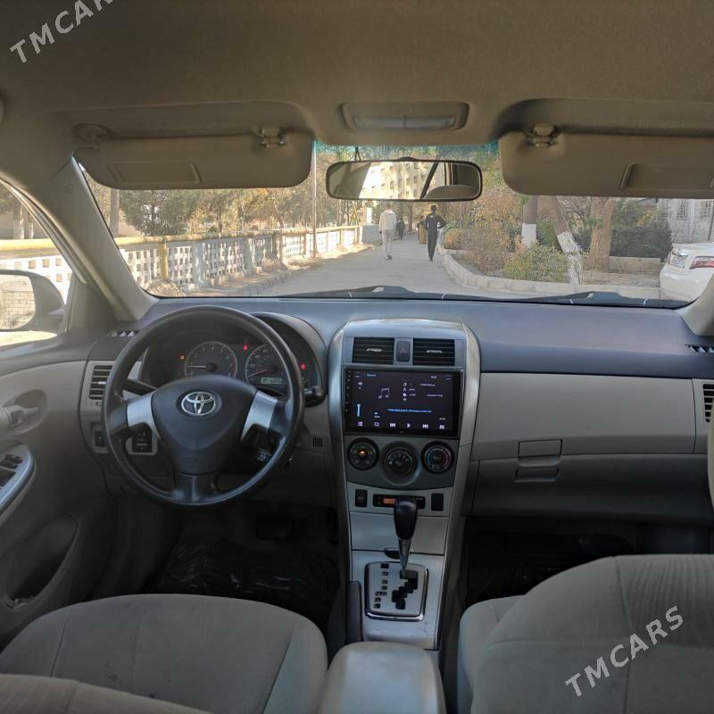 Toyota Corolla 2011 - 150 000 TMT - 1 мкр - img 7