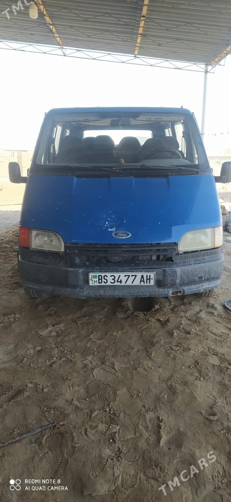 Ford Aerostar 1993 - 24 000 TMT - Bäherden - img 3