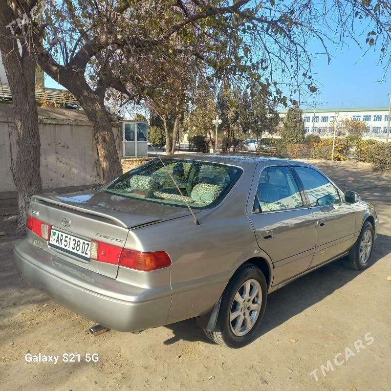 Toyota Camry 2000 - 152 000 TMT - Дашогуз - img 3
