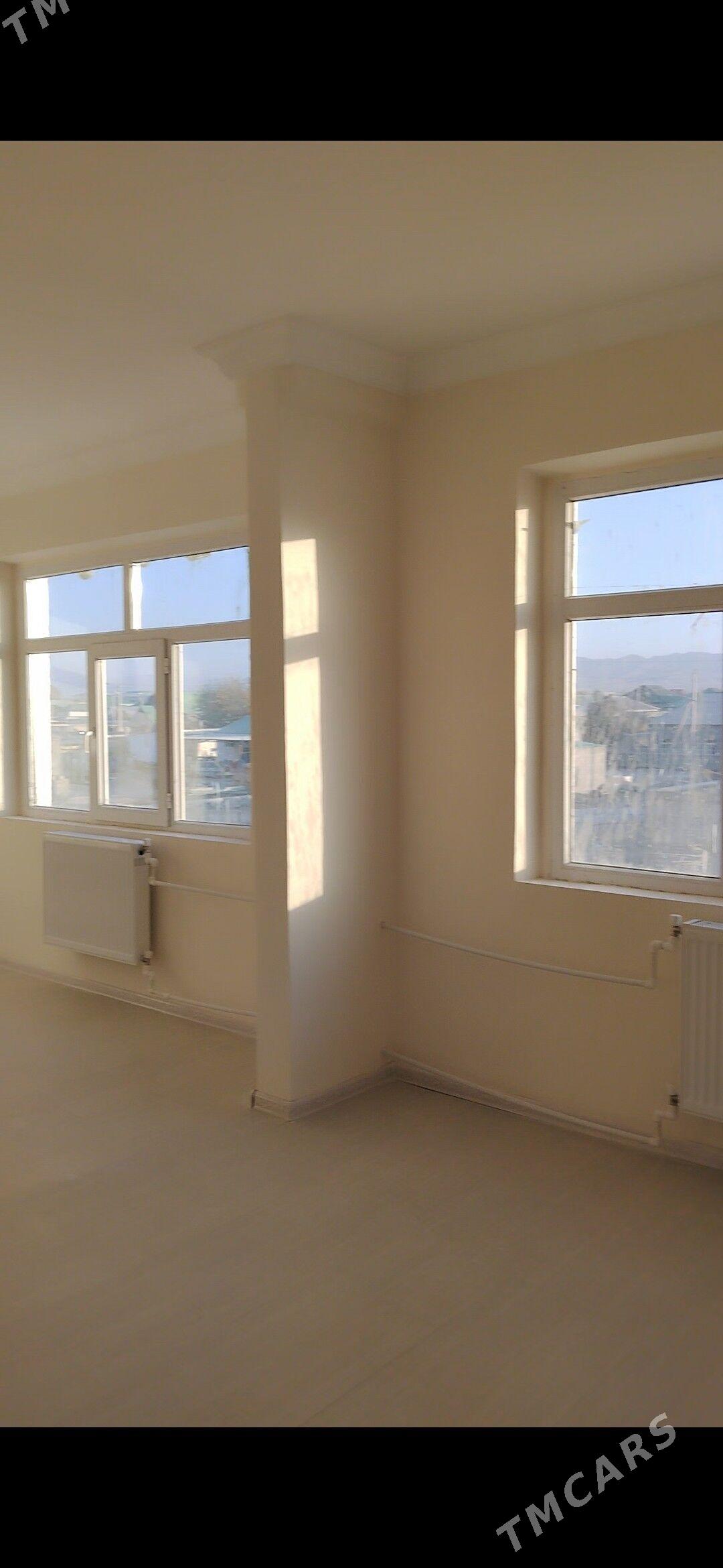 Anew panel 4/2 4 komnat 150m2 - Анев - img 10