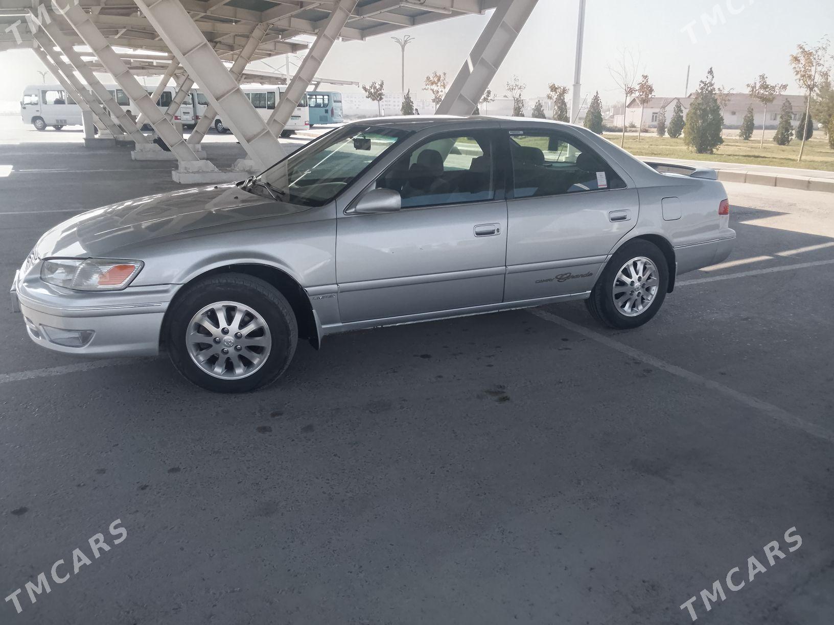 Toyota Camry 2001 - 140 000 TMT - Туркменабат - img 2