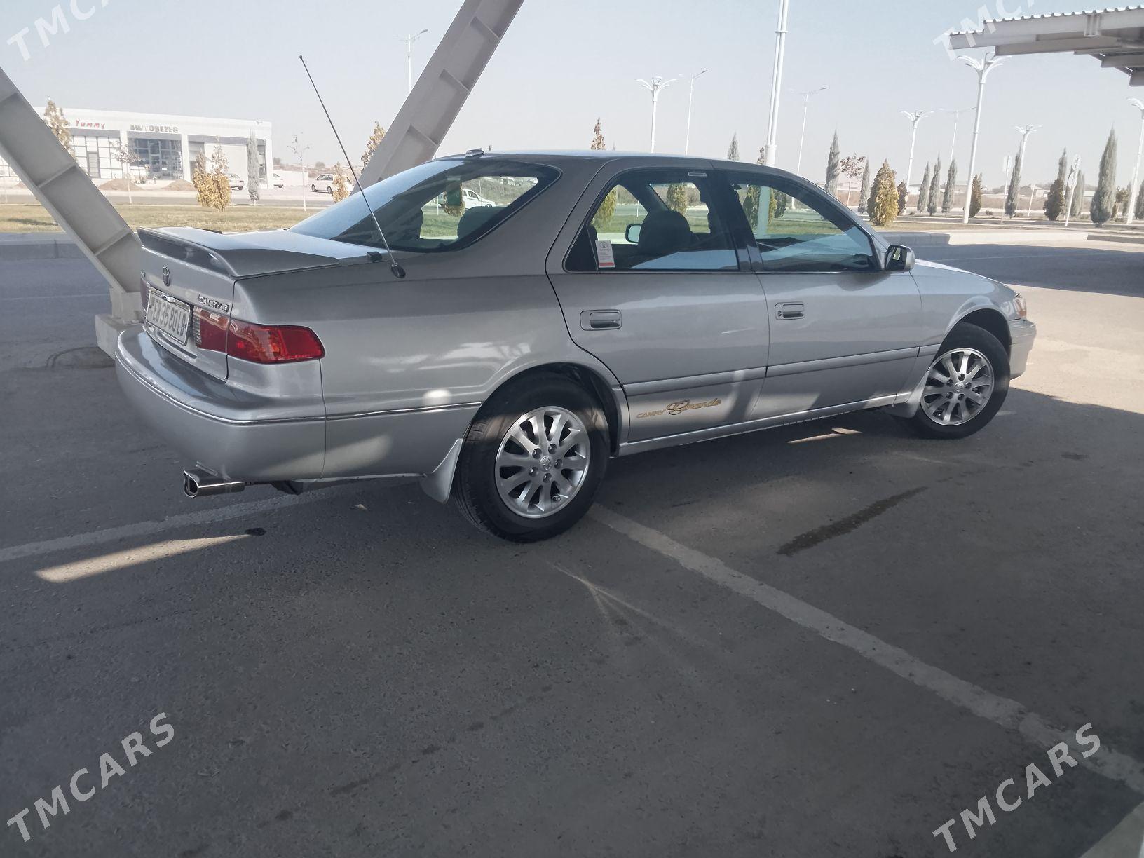 Toyota Camry 2001 - 140 000 TMT - Туркменабат - img 4