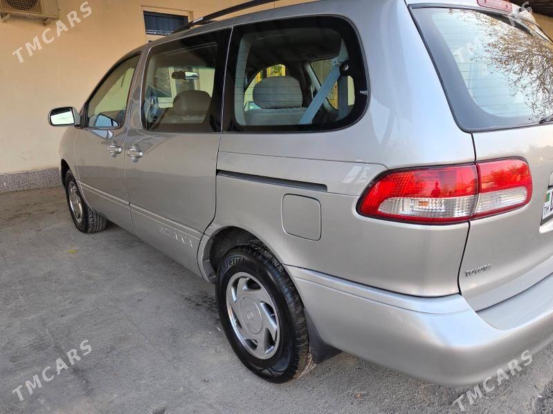 Toyota Sienna 2002 - 200 000 TMT - Türkmenabat - img 4