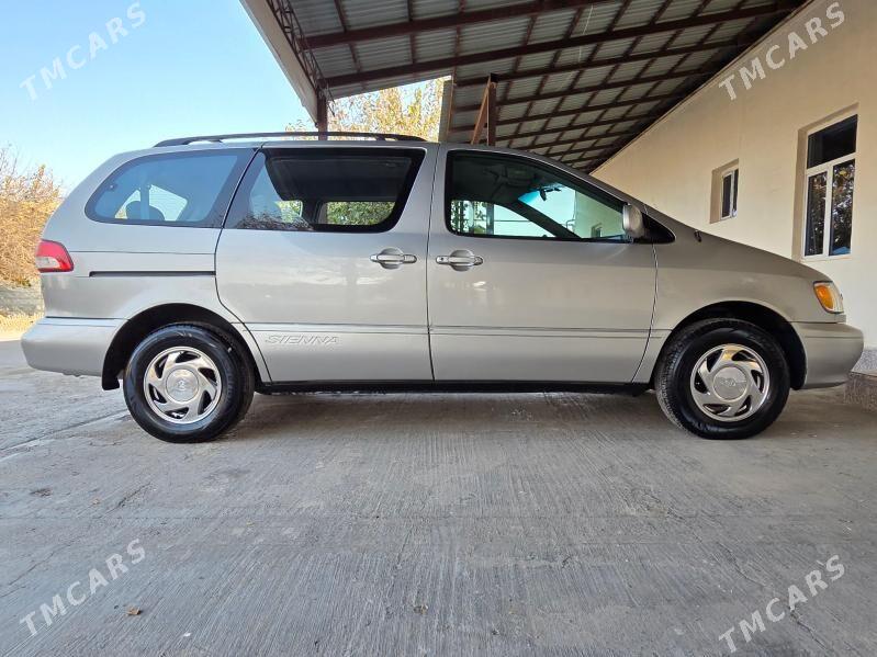 Toyota Sienna 2002 - 200 000 TMT - Türkmenabat - img 10