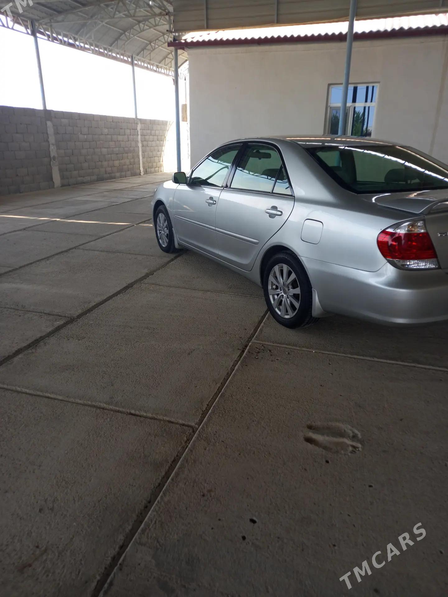 Toyota Camry 2004 - 187 000 TMT - Кака - img 4