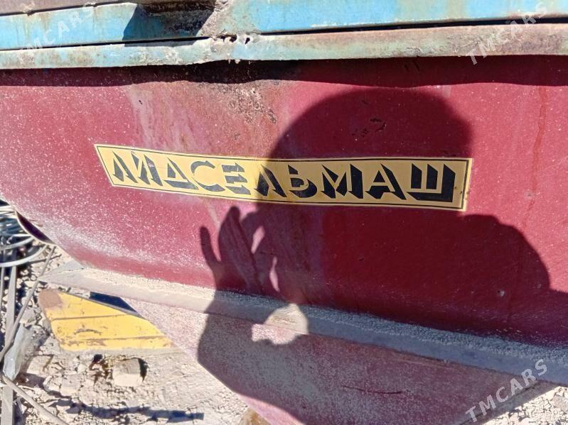 dokùn sepyàn - Balkanabat - img 2