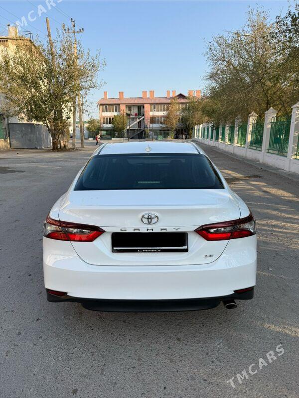 Toyota Camry 2021 - 320 000 TMT - Балканабат - img 5