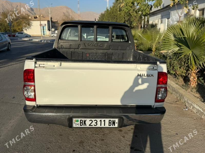 Toyota Hilux 2009 - 270 000 TMT - Балканабат - img 4