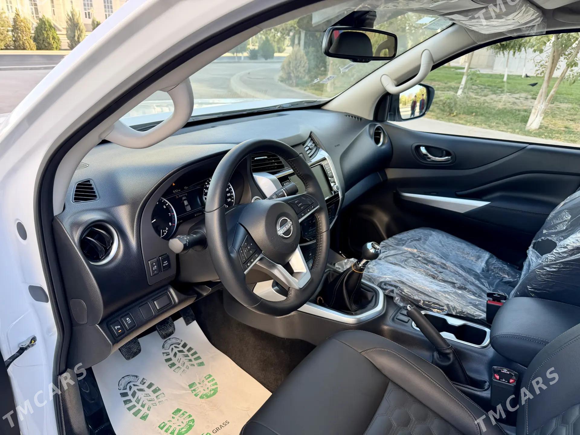 Nissan Navara 2024 - 450 000 TMT - Aşgabat - img 7