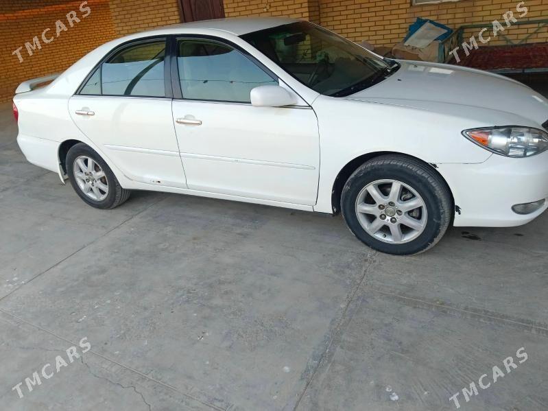 Toyota Camry 2002 - 145 000 TMT - Halaç - img 5