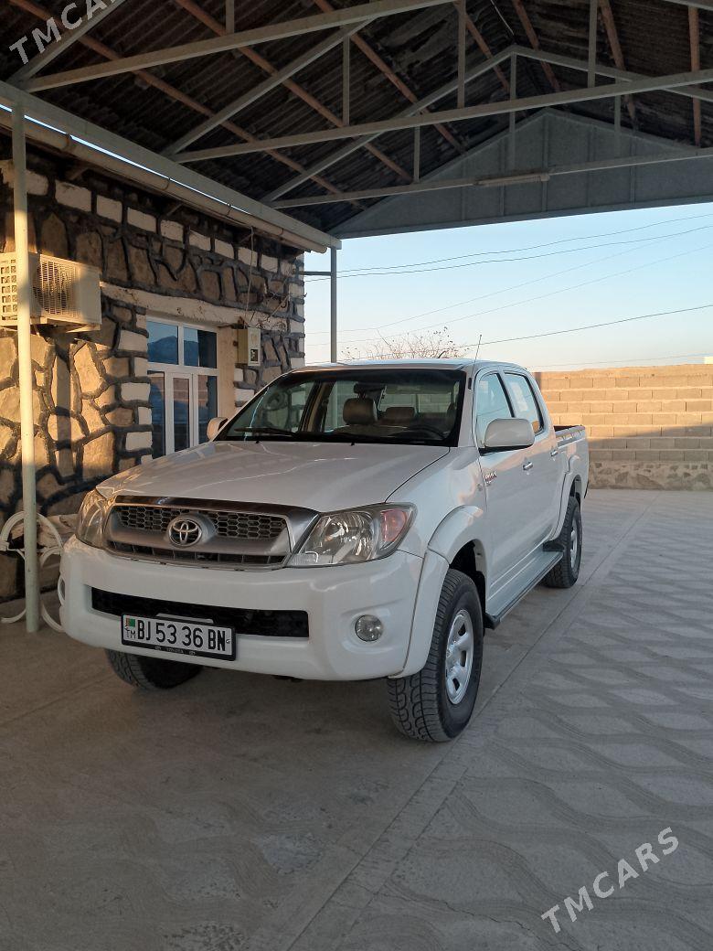 Toyota Hilux 2006 - 240 000 TMT - Bereket - img 3