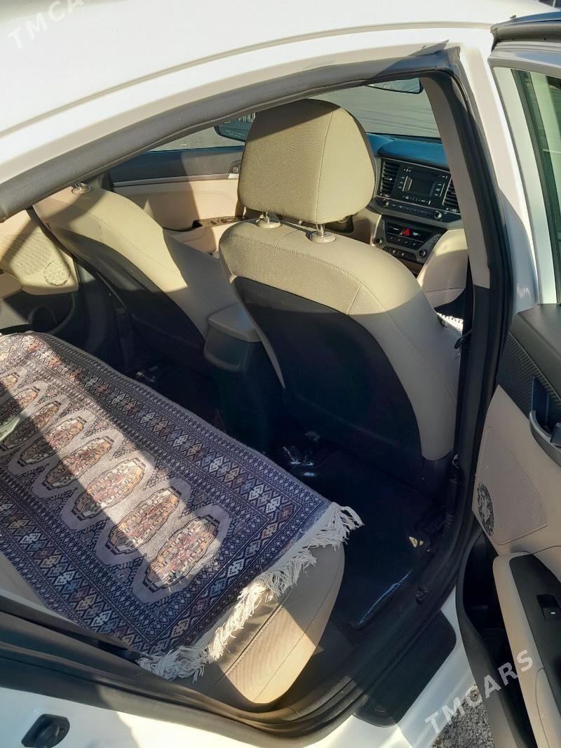 Hyundai Elantra 2018 - 190 000 TMT - Aşgabat - img 6
