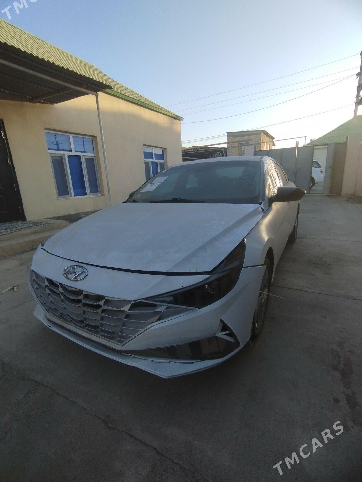 Hyundai Elantra 2021 - 215 000 TMT - Aşgabat - img 8