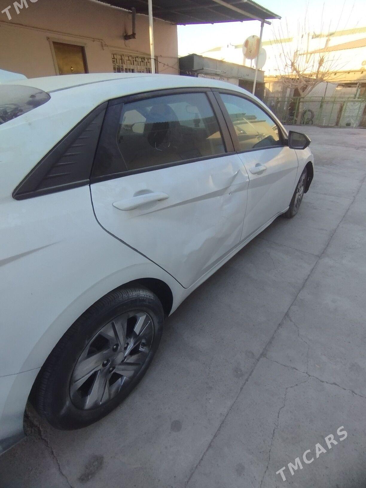 Hyundai Elantra 2021 - 215 000 TMT - Aşgabat - img 4